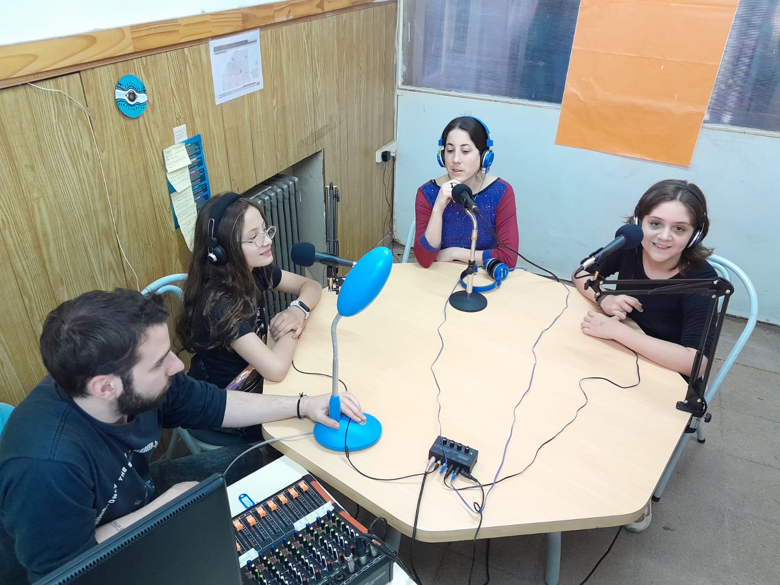 La escuela Alejandro Aguado tiene su propia radio | Aire fresco para poner en circulación la palabra