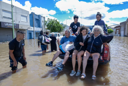 Solidaridad ante la tragedia: clubes, murgas y escuelas de la Comuna 10 juntan donaciones para llevar a Bahía Blanca