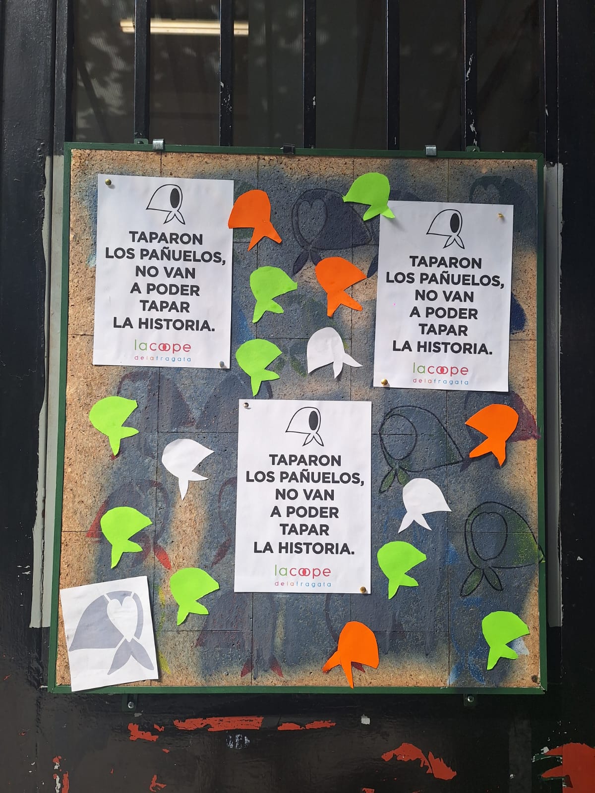 Educación, memoria y vandalismo | Las escuelas de la Comuna 10, en un nuevo 24 de marzo