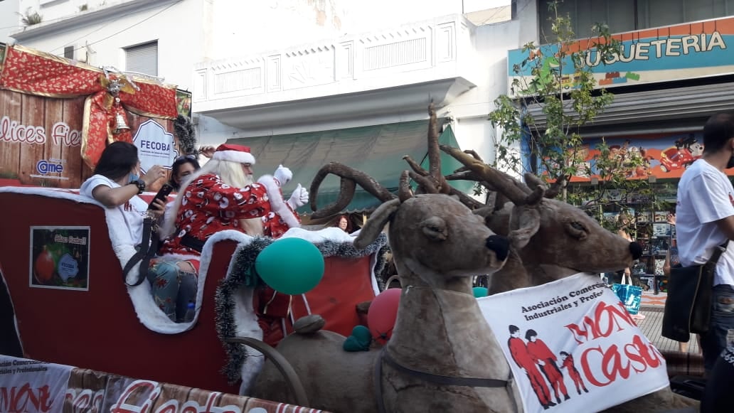 Papá Noel llega a Monte Castro
