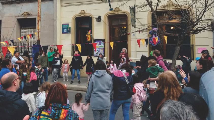 Vacaciones de invierno en La Casita de la Selva: títeres, clown, magia y teatro en la Comuna 10