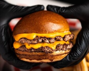Llega la Noche de las Hamburgueserías: qué locales de la Comuna 10 participan