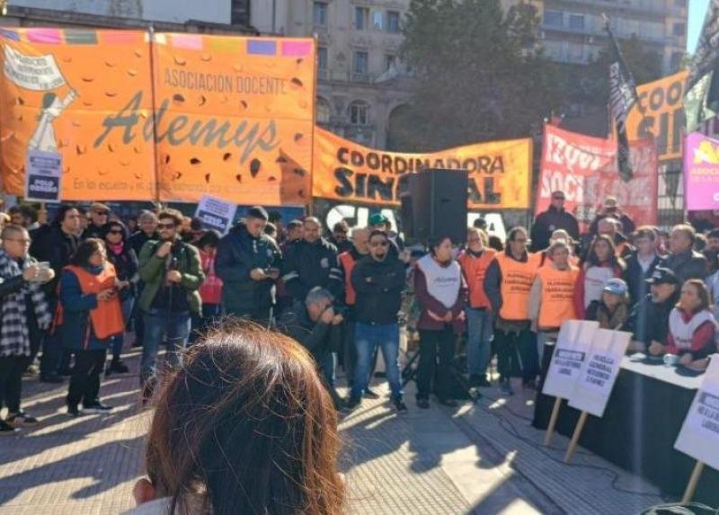 Docentes porteños rechazaron la oferta salarial del Gobierno de la Ciudad