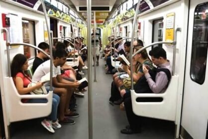 Vagón de lectores en la Línea H | El subte celebra el Día del Lector